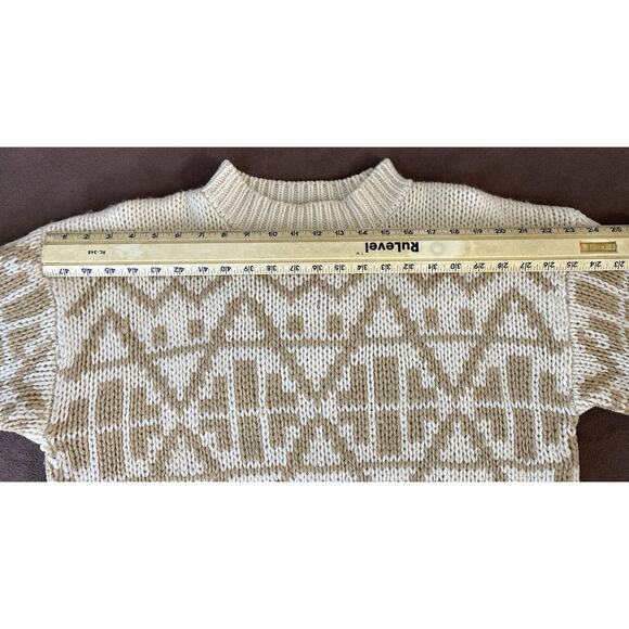 Vtg Jones NY Sz L 100% Hand-knitted Wool Fair Isle Geometric White Tan Sweater - Picture 7 of 9
